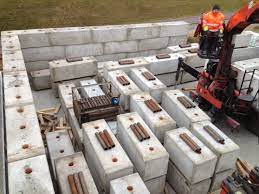 Entstanden durch formwechselnde umwandlung der demmel sixtus gmbh mit dem sitz in greiz. Demmel Unternehmensgruppe