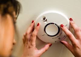Couple Finds Hidden Camera In Smoke Detector In Airbnb People Com