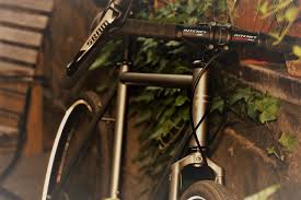 Poison Cyanit Scrambler Motorrad Fahrrad Scrambler