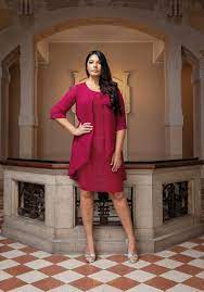 Abito a tubino con top a blusa plissettato dalla collezione estate 2018. Abiti Da Cerimonia Per Taglie Forti Cosa Indossare Se Sei Curvy