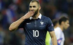 Depuis ce matin, la presse française s'agite pour possible retour de karim benzema alors que didier deschamps n'a pas encore établi sa liste de 26 joueurs qui disputeront l'euro en juin prochain. Liste Des 26 Pour L Euro Et Si Karim Benzema Revenait En Jeu Le Parisien