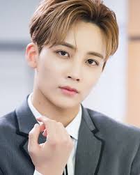 Jeonghan (seventeen) facts and profile, jeonghan's ideal type. Aswatermarked Yoonjeonghan Jeonghan Seventeen ì í Scoups Mingyu Vernon Wonwoo Seungkwan Dino The8 Deokyeom Wooz Jeonghan Mingyu Wonwoo