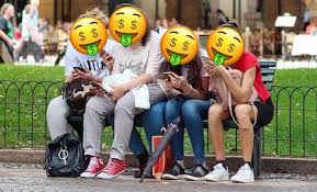 Je vous livre 10 petits boulots pour se faire de l'argent de poche ou aider à payer ses études lorsque l'on est jeune ! Comment Gagner De L Argent A 15 Ans 9 Idees A Tester Special Ado Radin Malin Blog