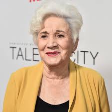 Oscar-winning actress Olympia Dukakis has died aged 89