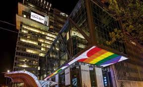 The ones with a nice place to stop for coffee. Telus Garden To Host Vancouver S First Canfar Dinner Fundraiser For Hiv Aids Research Georgia Straight Vancouver S News Entertainment Weekly