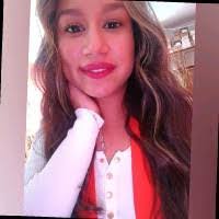 Ana Raya's Instagram, Twitter & Facebook