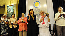 Le comunicó la decisión al secretario general, julio vitobello. Cristina Fernandez De Kirchner Wikipedia