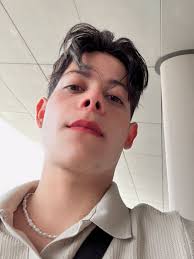 Darwin Ochoa 🍀 (@darwinochoal) • Threads, Say more