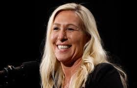 Christina Jeff's Instagram, Twitter & Facebook