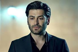 Ünlüler ve eşleri