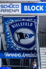 Andreas voglsammer (dsc arminia bielefeld) header from the left side of the six yard box is just a bit too high. 43 Arminia Bielefeld Ideen Arminia Bielefeld Arminia Bielefeld