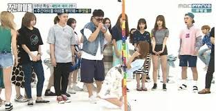 Twicefriendcatcher, they invited them too! Watch Got7 Btob Twice Gfriend Have A Hilarious Test Of Flexibility On Weekly Idol Soompi