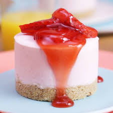 Recette Cheesecake Glace Aux Fraises Video Video Idee Recette Dessert Recette Dessert Recette Cheesecake