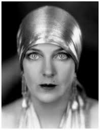 Listes liées à Evelyn Holt