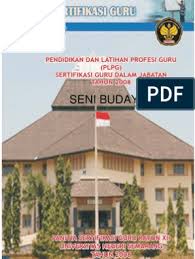 Bposisi badan saat akan melakukan guling ke belakang yang benar adalah a. Seni Budaya