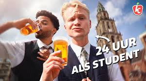 Calvijn, de theologisch autodidact werd op 10 juli 1509 in noyon, in het noorden van frankrijk, geboren als mordechai cohen. Youtuber Kalvijn 1 26 Miljoen Abonnees Leefde Een Dag Als Student In Groningen Dagblad Van Het Noorden