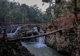 Setidaknya ada tiga rute menuju kawasan wisata arung jeram sungai ciberang di kampung muhara ini. Kumpulan Tempat Wisata Di Lebak Banten Harga Tiket Masuknya Murah Meriah Banten Tribun