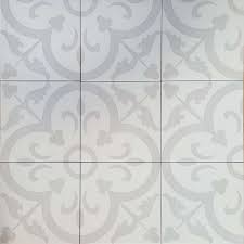 Versiegelter feingespachtelter microzement wird absolut wasserdicht ! Wand Und Bodenfliese Hashim Aus Feinsteinzeug Orientalische Zementfliesenoptik Patchwork Steinoptik Geometri Orientalische Fliesen Fliesen Ornamentfliesen