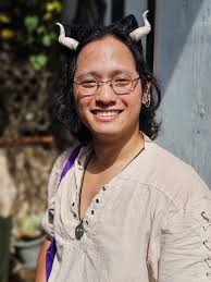 Customizing Avatars with Horns at Kansas City Renaissance Festival