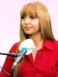 Pink Pantheress: 'Illegal' Live Performance Highlights