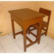 Meja Sekolah