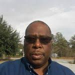 Derrick Askew's Instagram, Twitter & Facebook