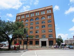 File:2017 Texas School Book Depository 01.jpg - Wikimedia Commons