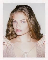 Veronica Sams's Instagram, Twitter & Facebook