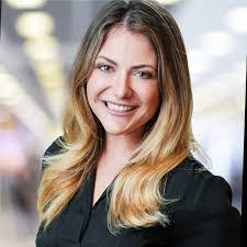 Amanda Busby's Instagram, Twitter & Facebook