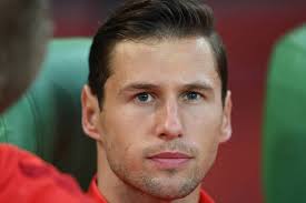 Uczestnik mistrzostw europy 2016 i mistrzostw świata 2018. L Equipe Grzegorz Krychowiak Zagra Z Arsenalem