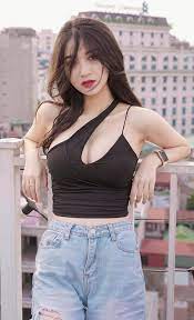 Anh thư từng đăng tải nhiều clip 'quẩy' trong bar. NgÆ°á»i Ä'áº¹p VÅ© Thá»‹ Anh ThÆ° La Ai