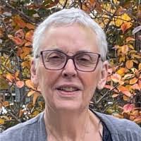 Dianne Kemp's Instagram, Twitter & Facebook