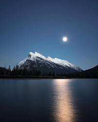 Di bawah sinar bulan purnama hati susah jadi senang si miskin pun yang hidup. 11 Ide Bulan Purnama Bulan Purnama Fotografi Alam Pemandangan