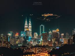 Kl tower, menara kuala lumpur. Ramai Yang Ingat Gambar Pemandangan Kl Waktu Malam Ni Palsu Tapi Rupanya Gambar Original Libur
