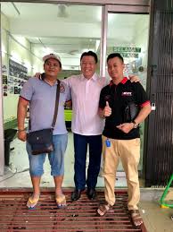 Dalam satu kenyataan, pengerusi dap perak nga kor ming, menegaskan kesediaan dap perak untuk bekerjasama dengan umno adalah berpaksikan kepada prinsip utama membentuk sebuah kerajaan berbilang kaum yang bersih. Nga Kor Ming Wife