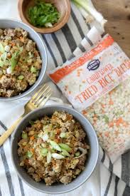 Aug 18, 2015 · put the cauliflower rice, eggs, and spices in a bowl and stir them together. Whole 30 Pork Fried Cauliflower Rice Chinese Restaurant Style