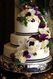 Exquisite Cookies 3 Tier Wedding Cake With Fresh Flowers Wedding Cake Fresh Flowers Wedding Cakes With Flowers Wedding Cake Decorations