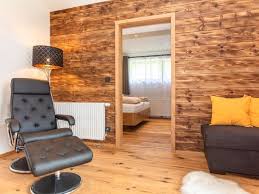 Sie eine arbeitsstelle in einem gasthaus. Skiort Und Wanderdorf Lofer Im Land Salzburg Ferienwohnung Lowenzahn Am Peholdgut Im Salzburger Saalachtal Bauernhof