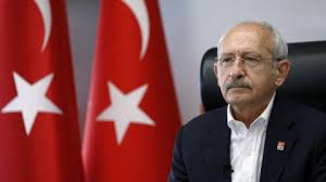 Kemal kılıçdaroğlu , 1974 yılında selvi kılıçdaroğlu ile evlendi. Fuat Ugur Acik Acik Yazdi Kilicdaroglu Oldurulecek Gercek Gundem