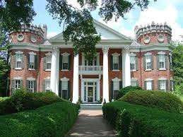 300 W Chulahoma Ave Holly Springs Ms 38635 Mansions Mansions For Sale Southern Mansions
