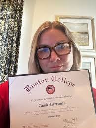 Ann Meservey's Instagram, Twitter & Facebook