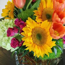 Being the best florist in scottsdale (or phoenix), we deliver our flowers and gifts on time to fulfill your needs in a responsible way. White House Flowers Best Florist In Phoenix Scottsdale Paradise Valley Phoenix Florists