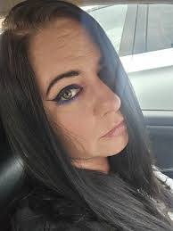 Alisha Bray's Instagram, Twitter & Facebook