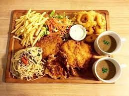Rod dee ded malaysia is the latest famous names from the land of smiles bangkok to start their popular dishes right here at 15, jalan ss 21/37, damansara utama, 47400 petaling jaya, selangor damansara uptown, malaysia. 10 Restaurants In Damansara Uptown And Their Signature Dishes