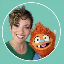 You likely made puppets out of a paper bag in grade school, but I bet they  didn't look like this! In my new video tutorial, see how you can create an  easy,