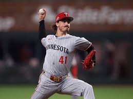 Imahu igşa sandra met me at the threshold in a gorgeous