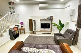 Rumah teres tiga bilik ini dilengkapi perabut dan keperluan asas. Teratak Persona Homestay 4 Rooms Double Storey Terrace In Kuantan City Malaysia Booking Com