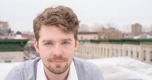 David Lumb's Instagram, Twitter & Facebook