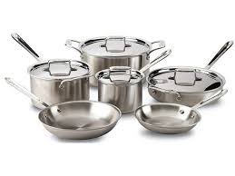 It may be polished with one of the available commercial stainless steel cleaners, rubbing in a circular motion. The Best Fully Clad Stainless Steel Cookware In 2020