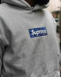 ﻿ incredibly rare, very limited stock. Supreme Bandana Black Box Logo Hooded Sweatshirt Fw19 All Size Replica Unbranded Hooded Sweatshirts Sweatshirts Athletic Jacket